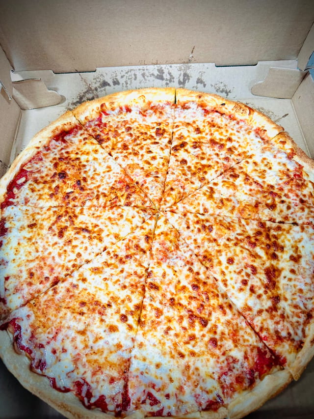 17'' X-Large Chicken Pizza Pick Up Special.